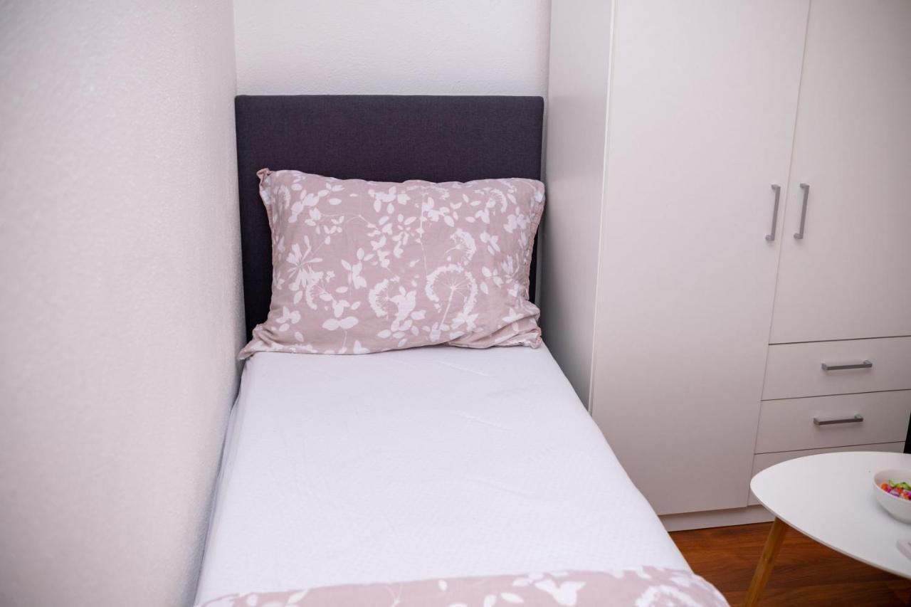 Apartment Mery موستار المظهر الخارجي الصورة